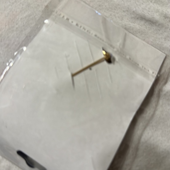 NEW VINTAGE CHRISTMAS GOLD TONE ENAMEL CHRISTMAS 🎄 TREE BROOCH PIN - Picture 2 of 3